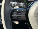 ステアリングにはナビのオーディオやハンズフリーコントロール用のスイッチを装備しております。