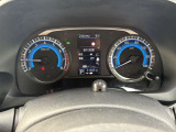 視認性の良いメーターまわり。燃費などもご確認いただけます!