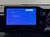 【10.5インチディスプレイオーディオplus】BluetoothオーディオやTV放送、AppleCarPlayやAndroidAutoなど多彩な機能を備えます。ナビゲーション機能も搭載。