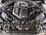 BMWのエンジンは世界的にも認められている高性能エンジンです。レスポンスがよく高回転型の心地よい吹きあがりなど駆け抜ける歓びのキーになる部分でございます。