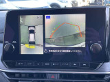 アラウンドビューモニター付きで車庫入れも楽々!