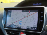 純正ナビを装着。(DVD・フルセグTVの視聴、Bluetoothの接続可能)