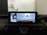 純正ナビ付です。もちろん車両後方を表示するバックガイドモニターが付いていて車庫入れ安心!