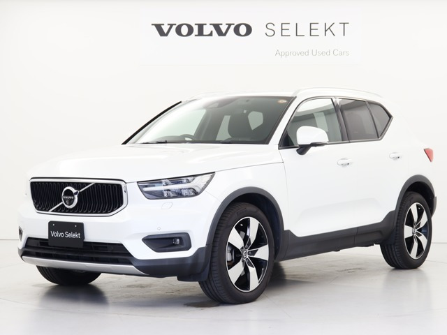 XC40 B4 モメンタム 