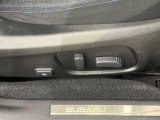 【パワーシート】スイッチ一つで簡単にシートの微調整が可能!電動だから力もいりません!快適なシートポジションにセットして、快適なドライブをお楽しみください。