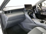 すっきりとしたデザインの内装は、さすがトヨタ車の上品さを感じます。
