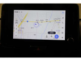 ディスプレイオーディオを装備。スマホとクルマをつなぐことで、これまでのナビに加えて、いろんなサービスが楽しめます。