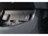 スマートフォンなどの音楽再生が可能なUSB接続ジャック装備車両です♪♪♪