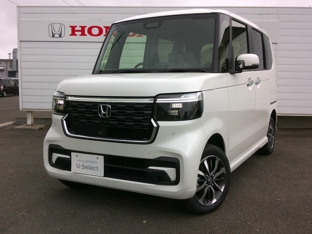 N-BOXカスタム  カスタム 660 4WD