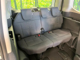 3列目シートはもちろん状態良好☆大人でもゆったりと座って頂けますので、大人数でのお出かけもラクラクです♪ご家族で、気の知れた仲間で、ドライブに行くのが楽しみですね♪