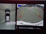 上からの視点で狭い駐車場への駐車などに役立つアラウンドビューモニターです♪