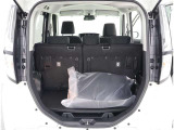広々としたラゲージスペースを備えています。大きなものや長さのある荷物もしっかりと積み込めます。