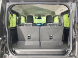 普段のお買い物や通勤、送迎等に十分な荷室スペースを確保しております。セカンドシートを倒すと、大きな荷物の積載も可能です♪