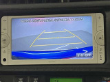 バックカメラが付いているので後方確認が非常にしやすいです。今や運転初心者も熟練者も必須装備!ついていて損はないですね♪