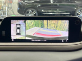 【360&deg;ビューモニター】専用のカメラにより、上から見下ろしたような視点で360度クルマの周囲を確認することができます☆死角部分も確認しやすく、狭い場所での切り返しや駐車もスムーズに行えます。