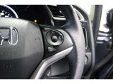 Hondaセンシングの機能のひとつ、アダプティブクルーズコントロール付!アクセルから足を離しても設定したスピードと前車との車間を保ち走行してくれます!車線維持もアシスト☆高速道路で疲労軽減ですね☆