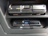 【 ETC車載器 】今や必需品のETC車載器。ETC専用のスマートインターなどを利用できて非常に便利なアイテム。