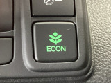 ★ECONスイッチ★ エコドライブを加速しよう!スイッチをONにすると、運転の仕方によるロスを抑え込み燃費をよくするようクルマが頑張ります(*^ー^*)燃費向上にチャレンジ♪