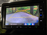 【バックカメラ】駐車時に後方がリアルタイム映像で確認できます。大型商業施設や立体駐車場での駐車時や、夜間のバック時に大活躍!運転スキルに関わらず、今や必須となった装備のひとつです!