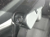 万が一のトラブルのときにも役に立つドライブレコーダーを装備しています。側面衝突や幅寄せ・割り込み対策に!