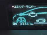 たとえばダイハツのお店にある、たくさんのスマアシ搭載車は、正常に作動する事をしっかり確認します。