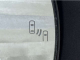 車線変更時の後方確認をアシストしてくれるブラインドスポットモニター!ドアミラーの死角を検知してくれるから車線変更もスムーズです。