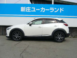 CX-3 は、全長4275mm、全幅1765mm、全高1550mm。一般的な立体駐車場に入庫可能なサイズで、駐車場探しにも困りません。ただし、少ないですが高さ制限がある場所がございます、にご注意ください。