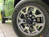 【純正15インチアルミホイール】外観にマッチした純正アルミホイールを装着しております。各種社外アルミホイールや、スタッドレスタイヤも取扱いしております。是非ご相談ください♪