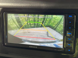 【バックカメラ】駐車時に後方がリアルタイム映像で確認できます。大型商業施設や立体駐車場での駐車時や、夜間のバック時に大活躍!運転スキルに関わらず、今や必須となった装備のひとつです!