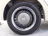 ホイールは安心のホンダ純正!車のデザインにもマッチしています。