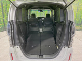 普段のお買い物や通勤、送迎等に十分な荷室スペースを確保しております。セカンドシートを倒すと、大きな荷物の積載も可能です♪