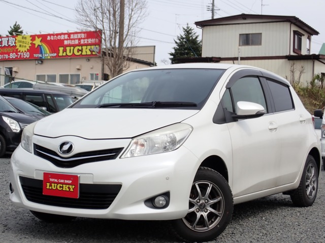 ヴィッツ1.3 ジュエラ 4WD