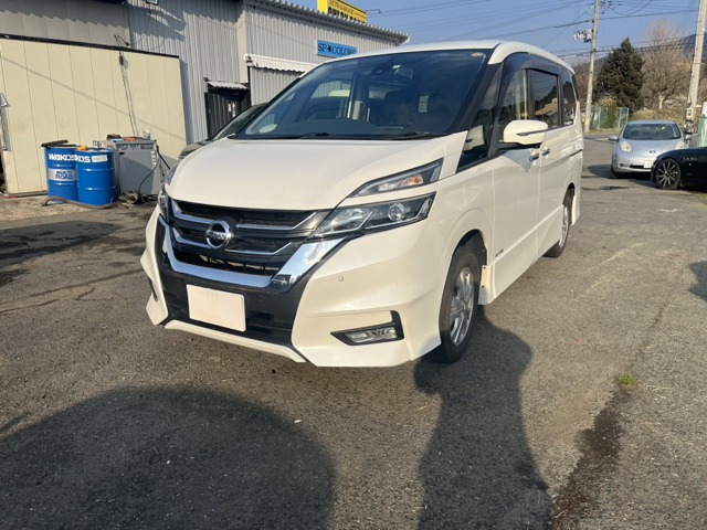 セレナ 2.0 ハイウェイスター VセレクションII 4WD 