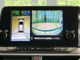 【アラウンドビューモニター】専用のカメラにより、上から見下ろしたような視点で360度クルマの周囲を確認することができます☆死角部分も確認しやすく、狭い場所での切り返しや駐車もスムーズに行えます。