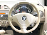 ステアリングも使用感が少なく、きれいな状態となっております♪
