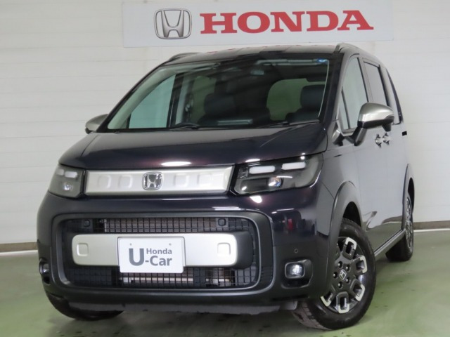 フリード  1.5 クロスター 4WD