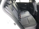ゆとりある広々とした車内空間は、ドライブを始め買い物やレジャーなど、幅広く活躍します。一人でもみんなとでもお出かけを楽しみましょう!