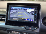 バックも安心のバックカメラ付いています。バックカメラがあると、いつでも安全にバックできますね。死角も減ります。