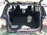 コンパクトカーながらラゲージスペースも広く、とっても便利です。6:4分割可倒式リヤシートを倒せばさらに広い空間を確保、長い・大きい荷物も収納OK!お買い物にレジャーに大活躍です♪