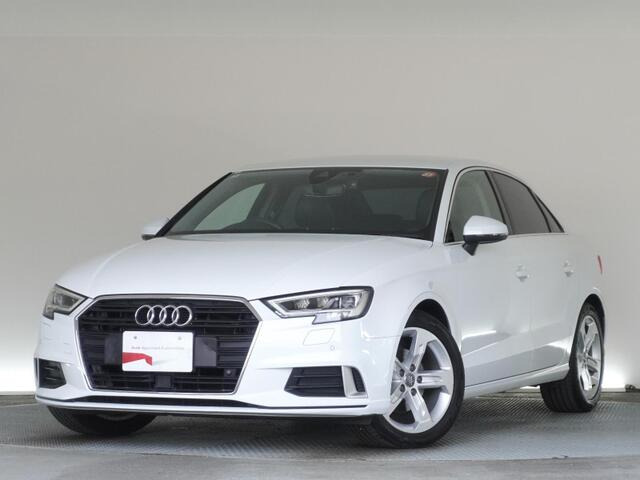 A3セダン 30 TFSI スポーツ 