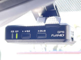ドライブレコーダー装備です!もしもの時やあおり運転など、映像記録は証拠になるのであると安心ですね!