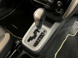 シフトレバー周辺の画像です☆