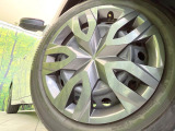 【純正17インチアルミホイール】外観にマッチした純正アルミホイールを装着しております。各種社外アルミホイールや、スタッドレスタイヤも取扱いしております。是非ご相談ください♪