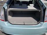 開口部の広いラゲージスペースは、ゴルフバックなどの荷物もラクラク積み込めます。