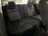 3列目シートはもちろん状態良好☆大人でもゆったりと座って頂けますので、大人数でのお出かけもラクラクです♪ご家族で、気の知れた仲間で、ドライブに行くのが楽しみですね♪