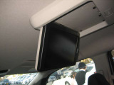 後席電動フリップダウンTVモニター