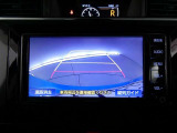 バックガイドモニターで、後方を確認しながら安心して駐車することができます。運転初心者も熟練者も必須の機能ですよ!