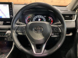 ステアリングも使用感が少なく、きれいな状態となっております♪