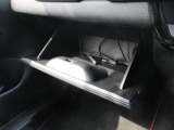 収納スペースもたくさんあるので車内の整理整頓もバッチリです!!