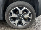【純正ホイール】外観にマッチした純正アルミホイールを装着しております。